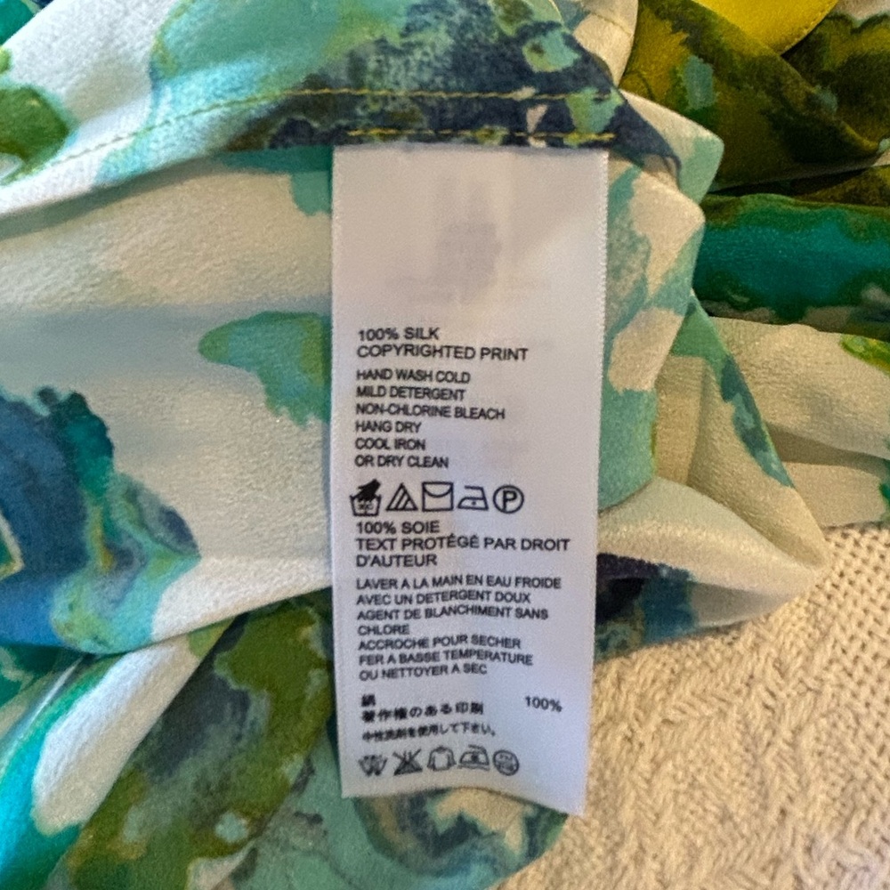 Tunic - Picture 10 of 11